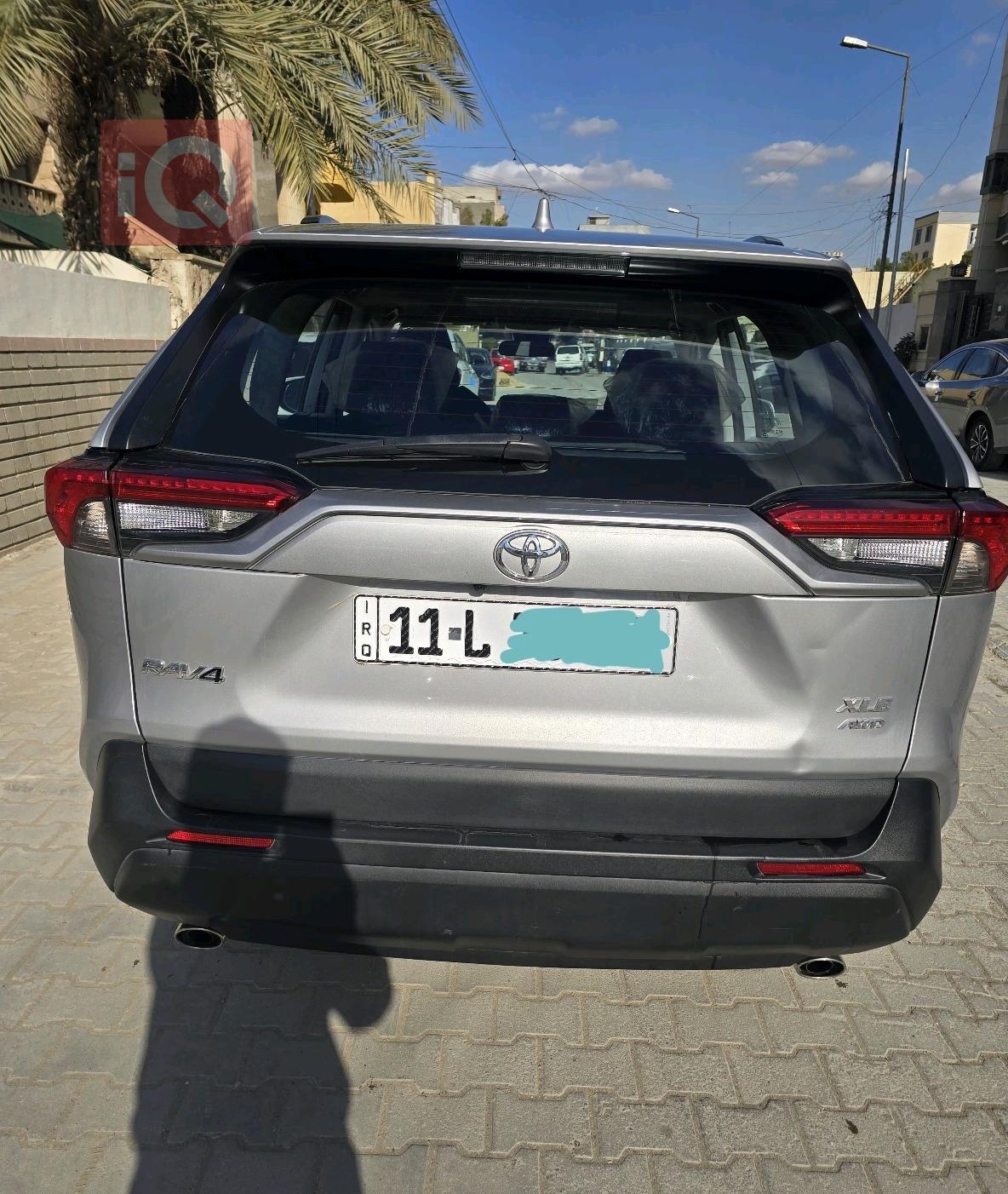 تۆیۆتا ڕاڤ 4